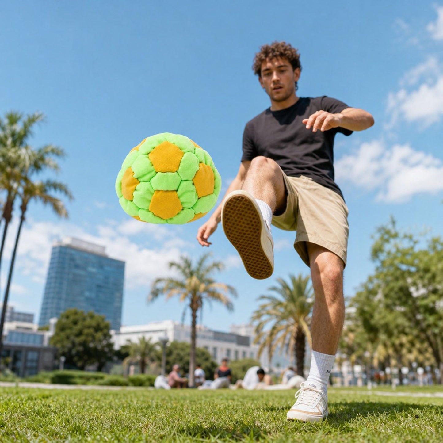 32 Panel Pro Footbag